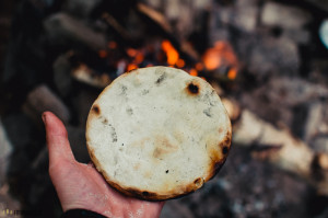 Bannock nad ohněm